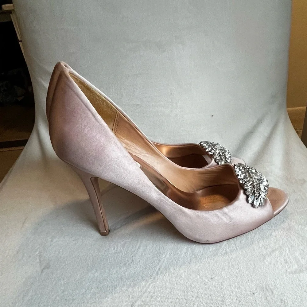 Jewel Badgley Mischka Blush Satin Heels‎ with Crystal Detail
